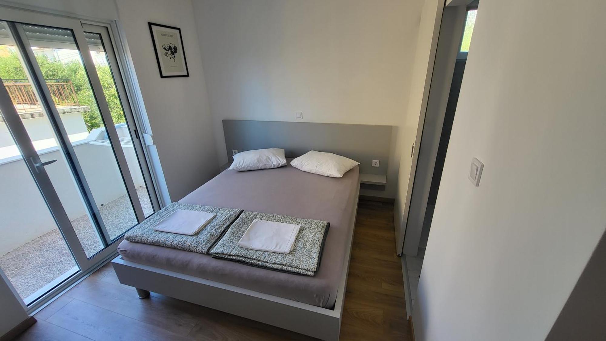 Apartments & Rooms Fam Ribaric Banjol 外观 照片