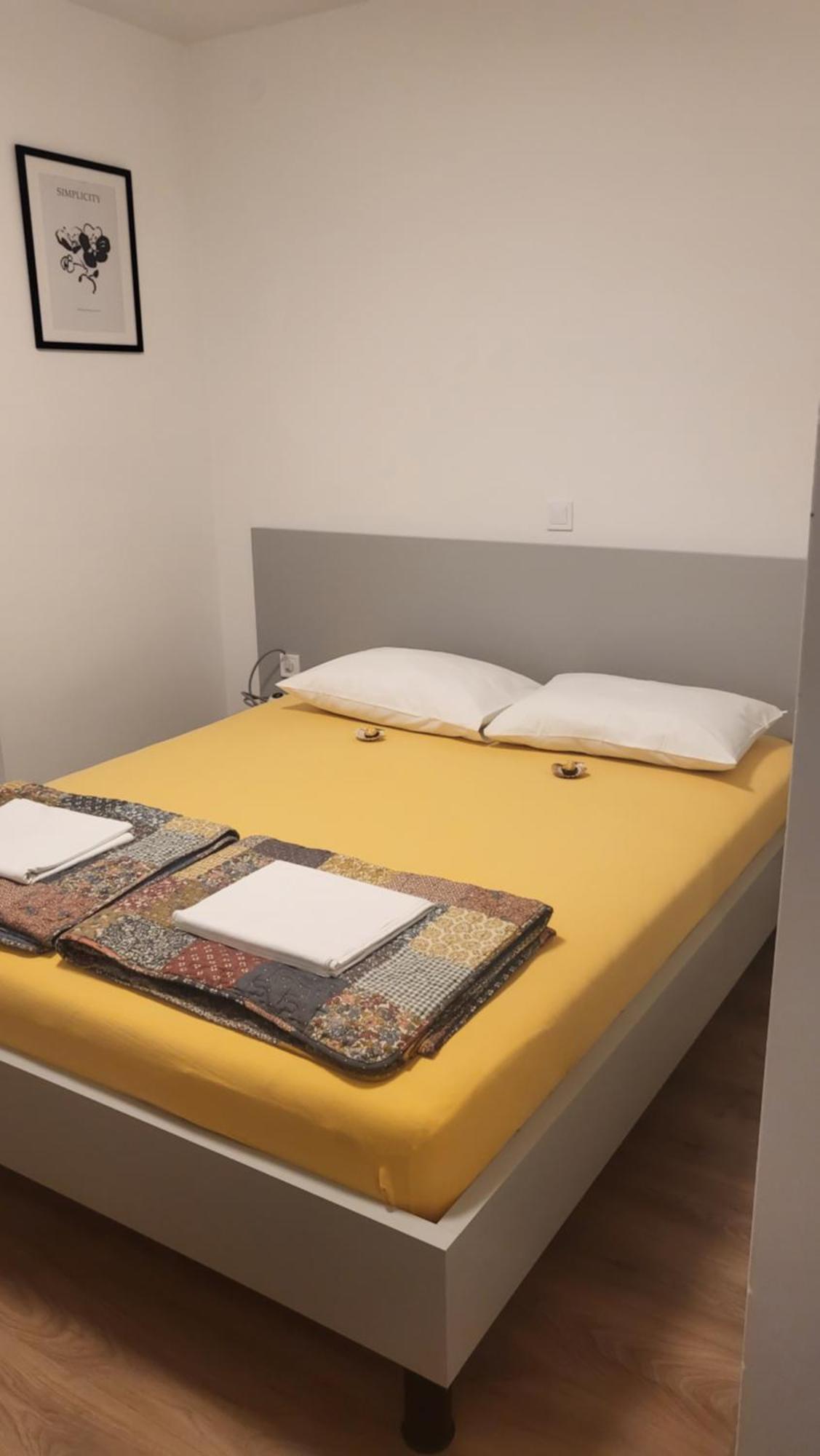 Apartments & Rooms Fam Ribaric Banjol 客房 照片