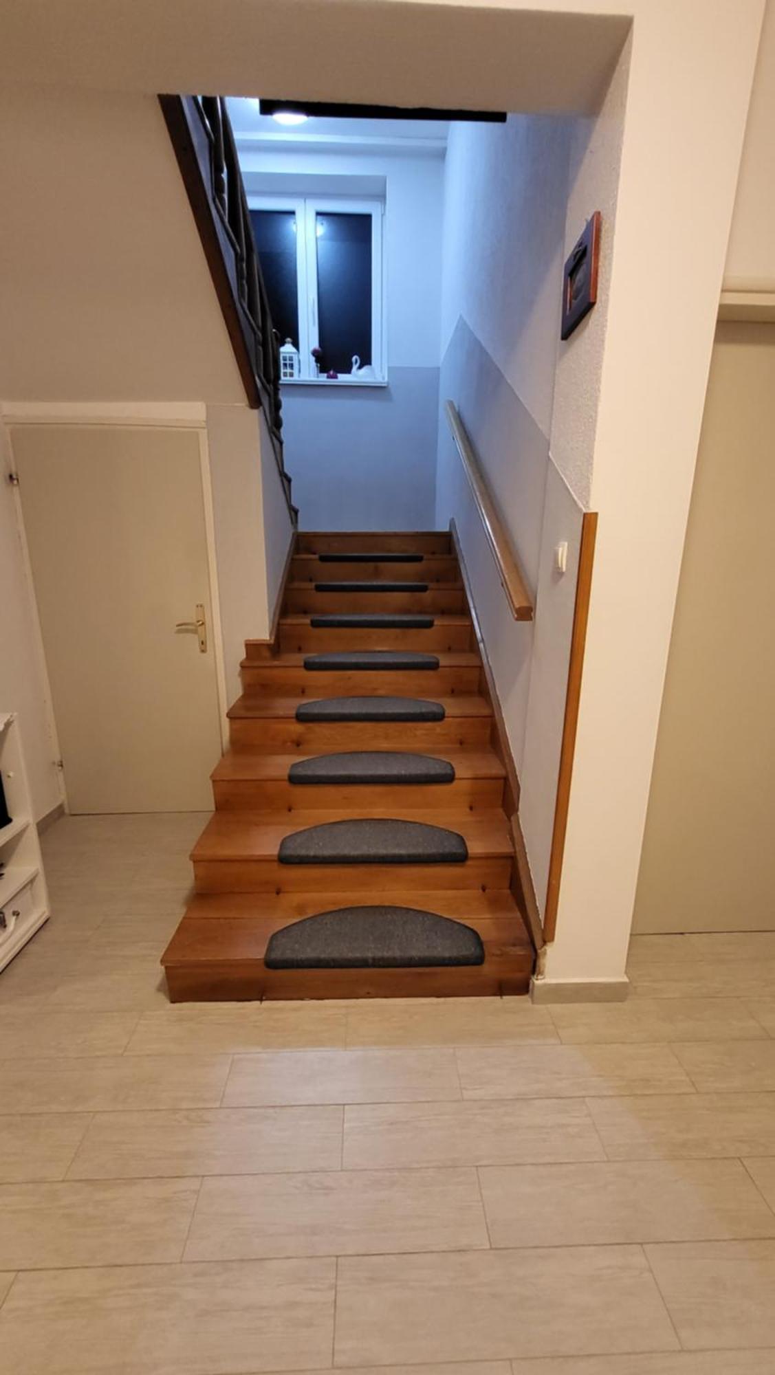 Apartments & Rooms Fam Ribaric Banjol 外观 照片